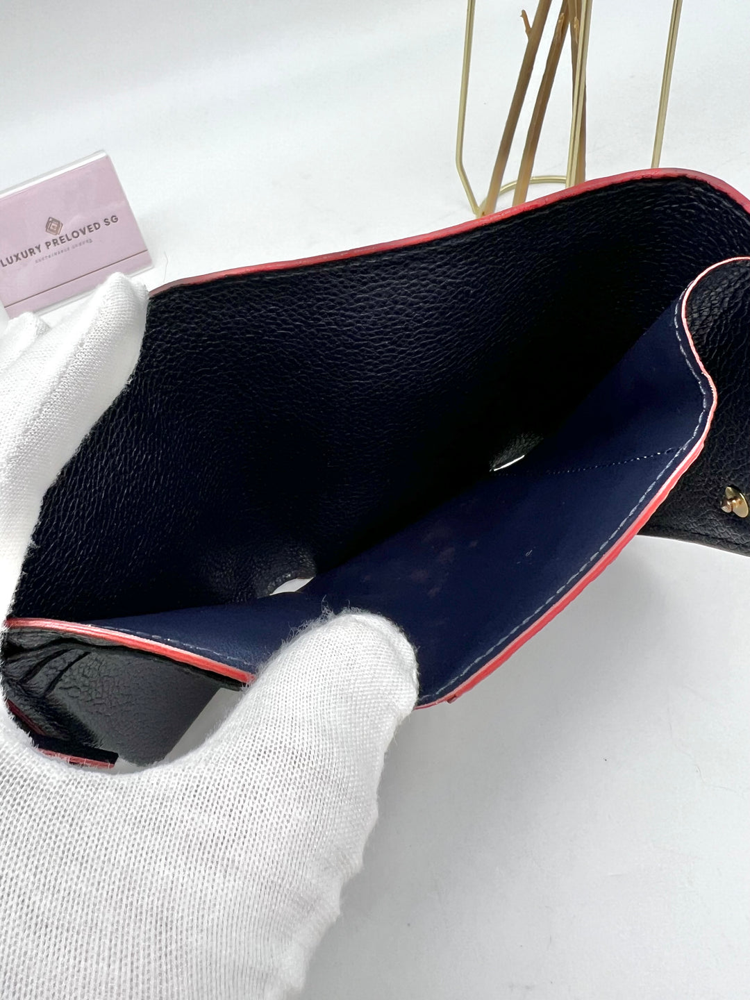 LOUIS VUITTON VICTORINE WALLET EMPREINTE
