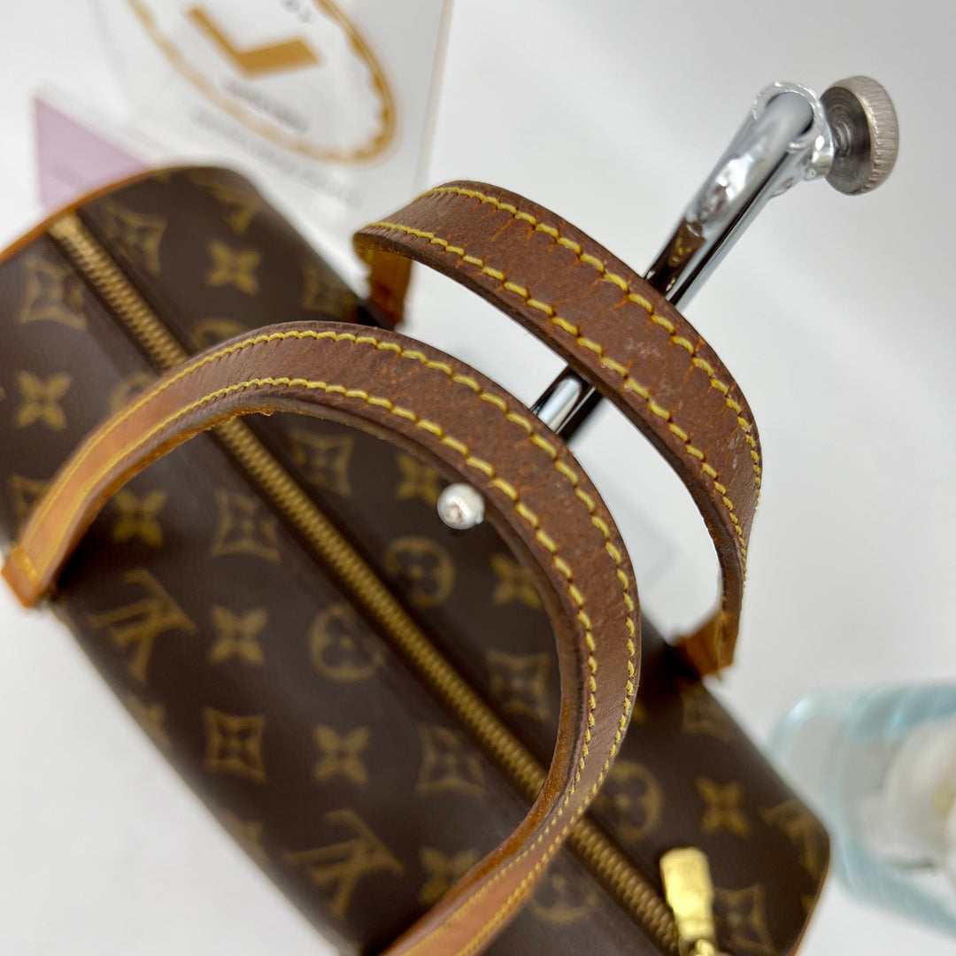 LOUIS VUITTON  PAPILLON