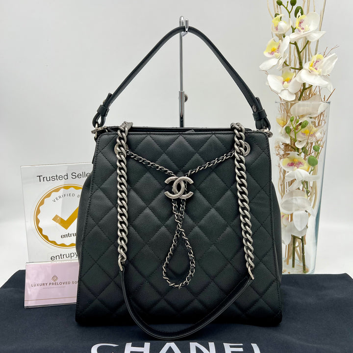 CHANEL CAVIAR QUILTED BUCKET BAG