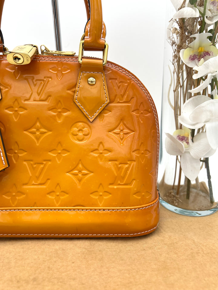 LOUIS VUITTON ALMA BB VERNIS