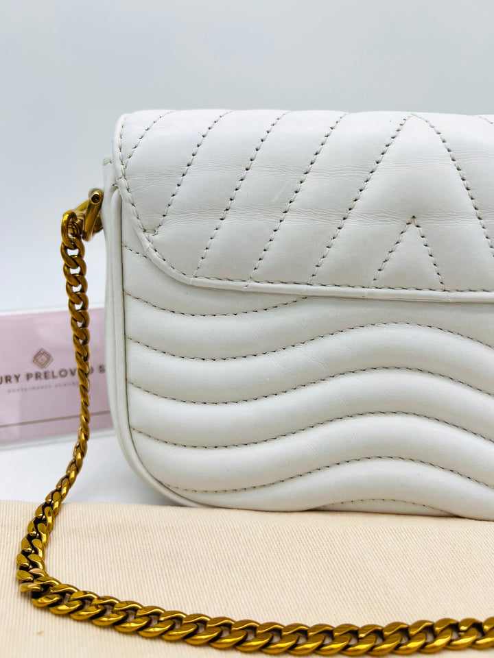 LOUIS VUITTON NEW WAVE MULTI POCHETTE
