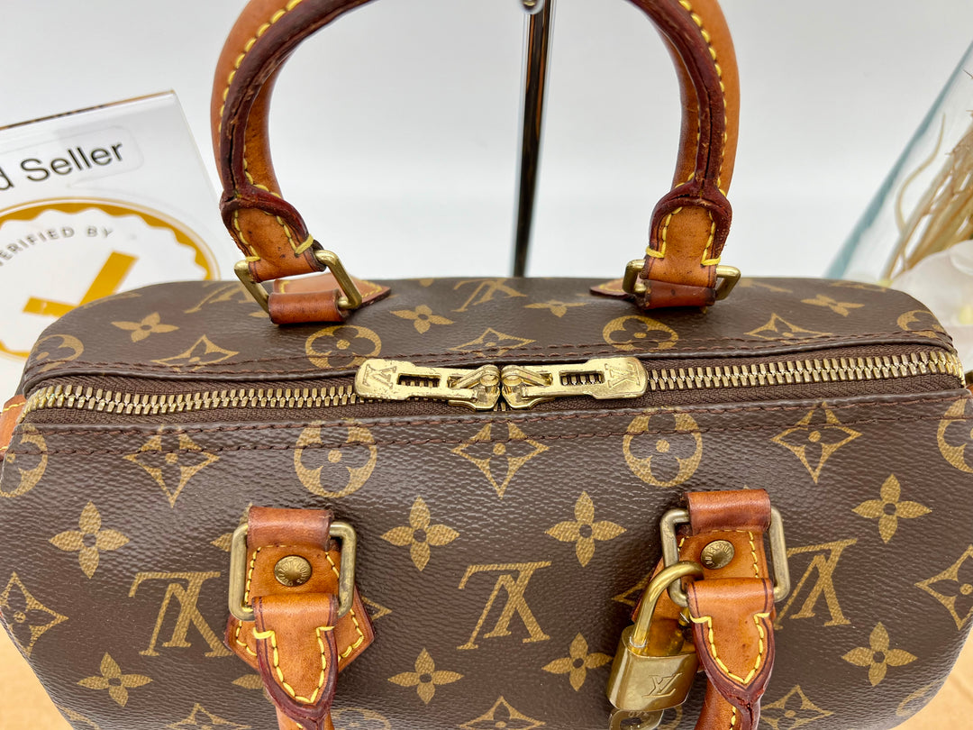 LOUIS VUITTON BANDOLIER SPEEDY 25 MONOGRAM