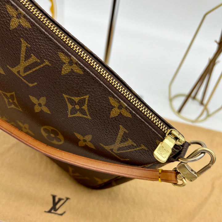 LOUIS VUITTON POCHETTE ACCESSOIRES MONOGRAM