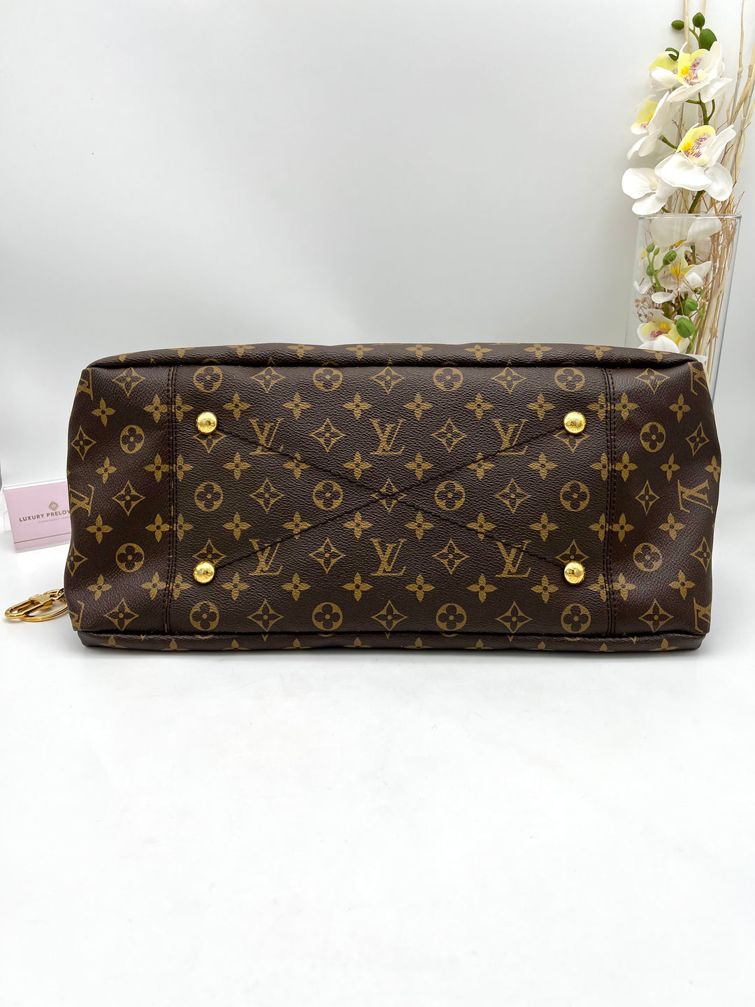 LOUIS VUITTON ARTSY MONOGRAM MM