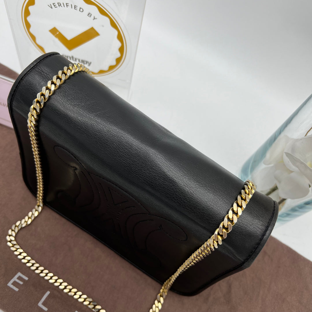 CELINE VINTAGE TRIOMPHE LEATHER GHW CHAIN BAG