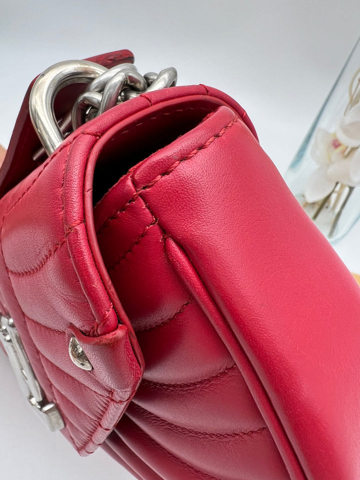 LOUIS VUITTON NEW WAVE CHAIN SHOULDER BAG