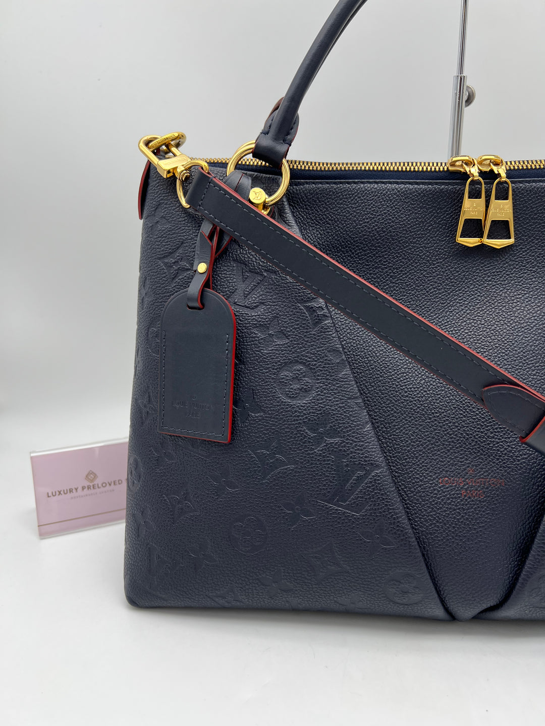 LOUIS VUITTON V TOTE MARINE ROUGE MM EMPRIENTE