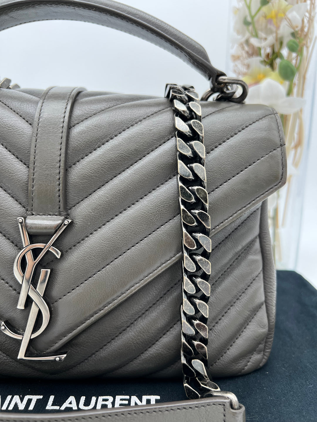 YVES SAINT LAURENT COLLEGE CHEVRON QUILTED BAG SHW MEDIUM