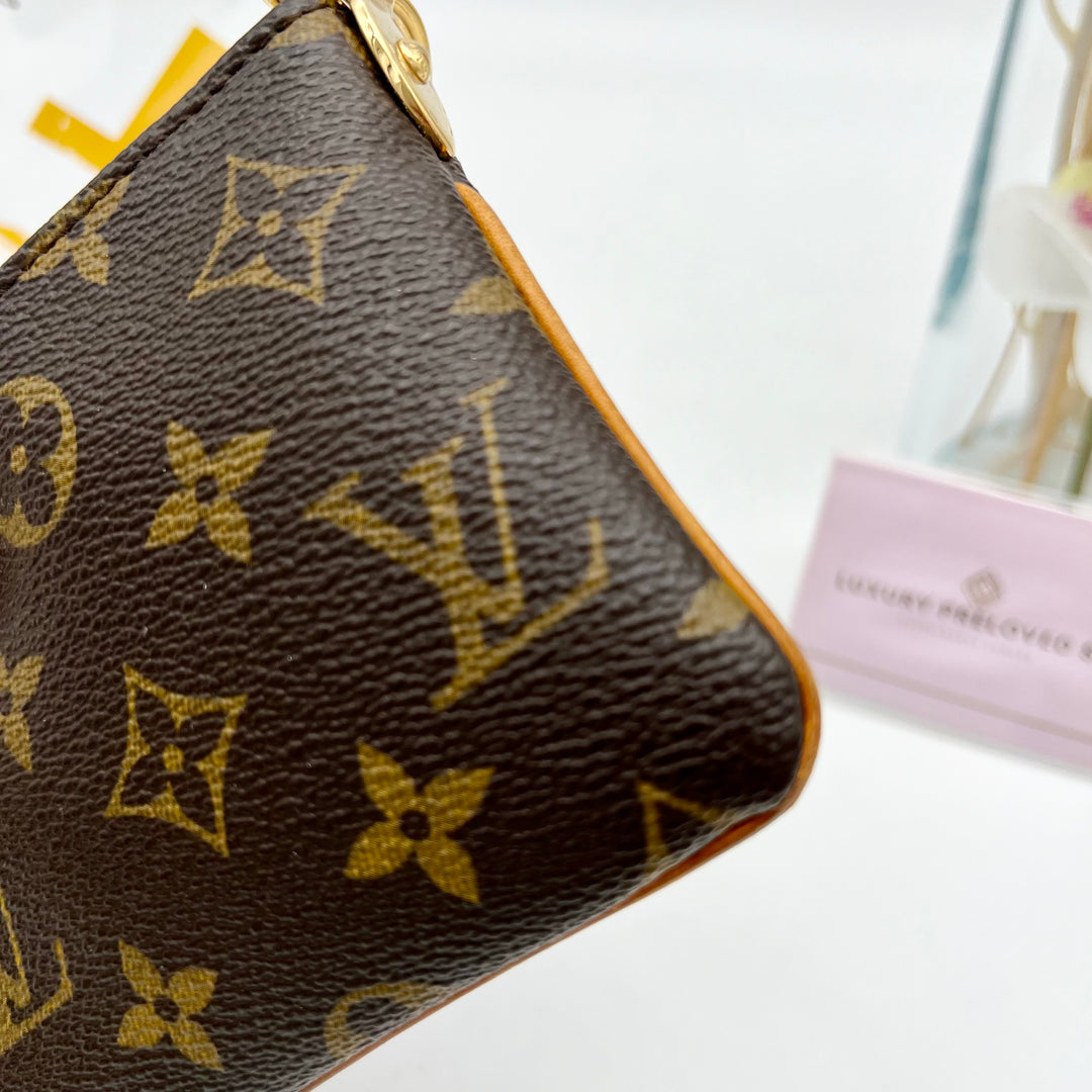 LOUIS VUITTON MILLA MM POCHETTE MONOGRAM