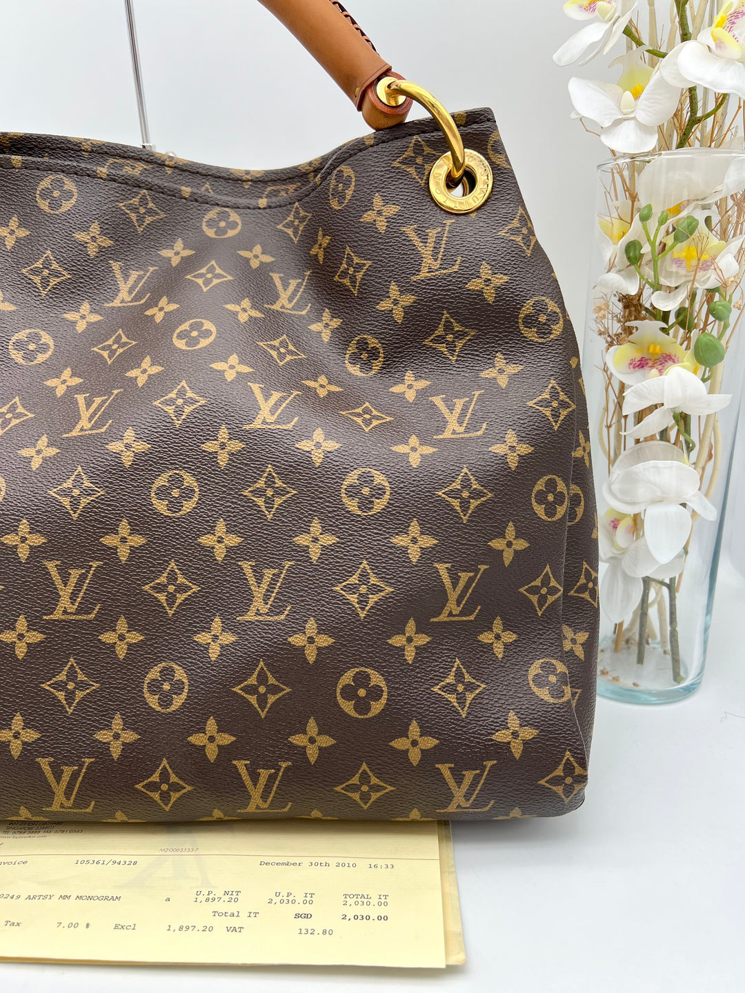 LOUIS VUITTON ARTSY MONOGRAM MM