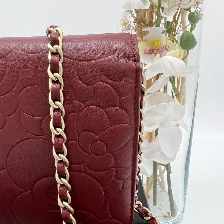 CHANEL RED CAMELIA ON CHAIN LAMBSKIN