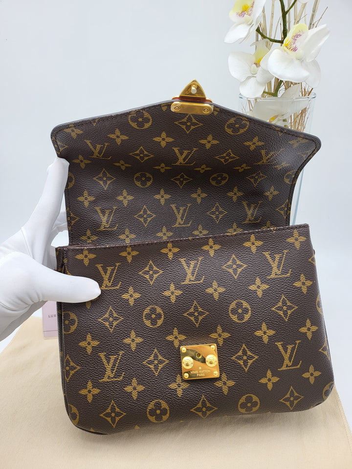 LOUIS VUITTON POCHETTE METIS MONOGRAM