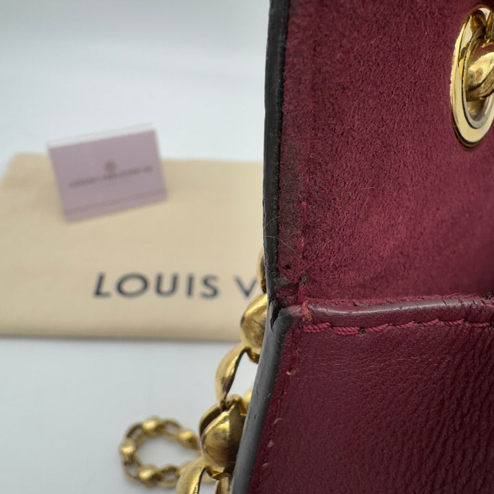 LOUIS VUITTON VICTOIRE RAISIN