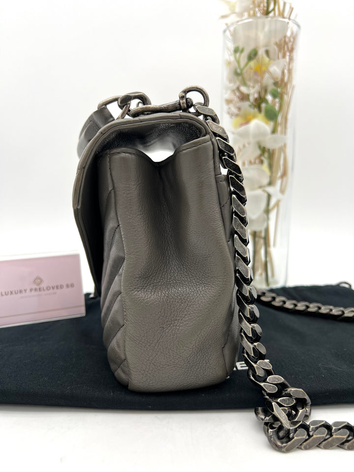 YVES SAINT LAURENT COLLEGE CHEVRON QUILTED BAG SHW MEDIUM