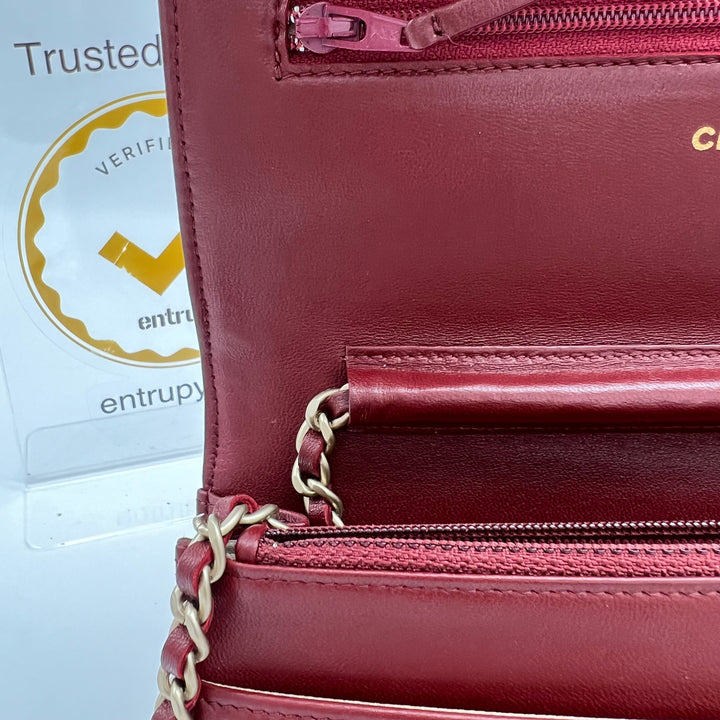 CHANEL RED CAMELIA ON CHAIN LAMBSKIN