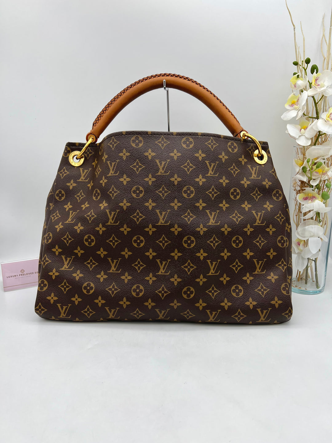 LOUIS VUITTON ARTSY MONOGRAM MM