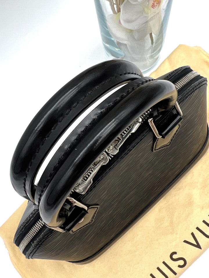 LOUIS VUITTON ALMA BB EPI