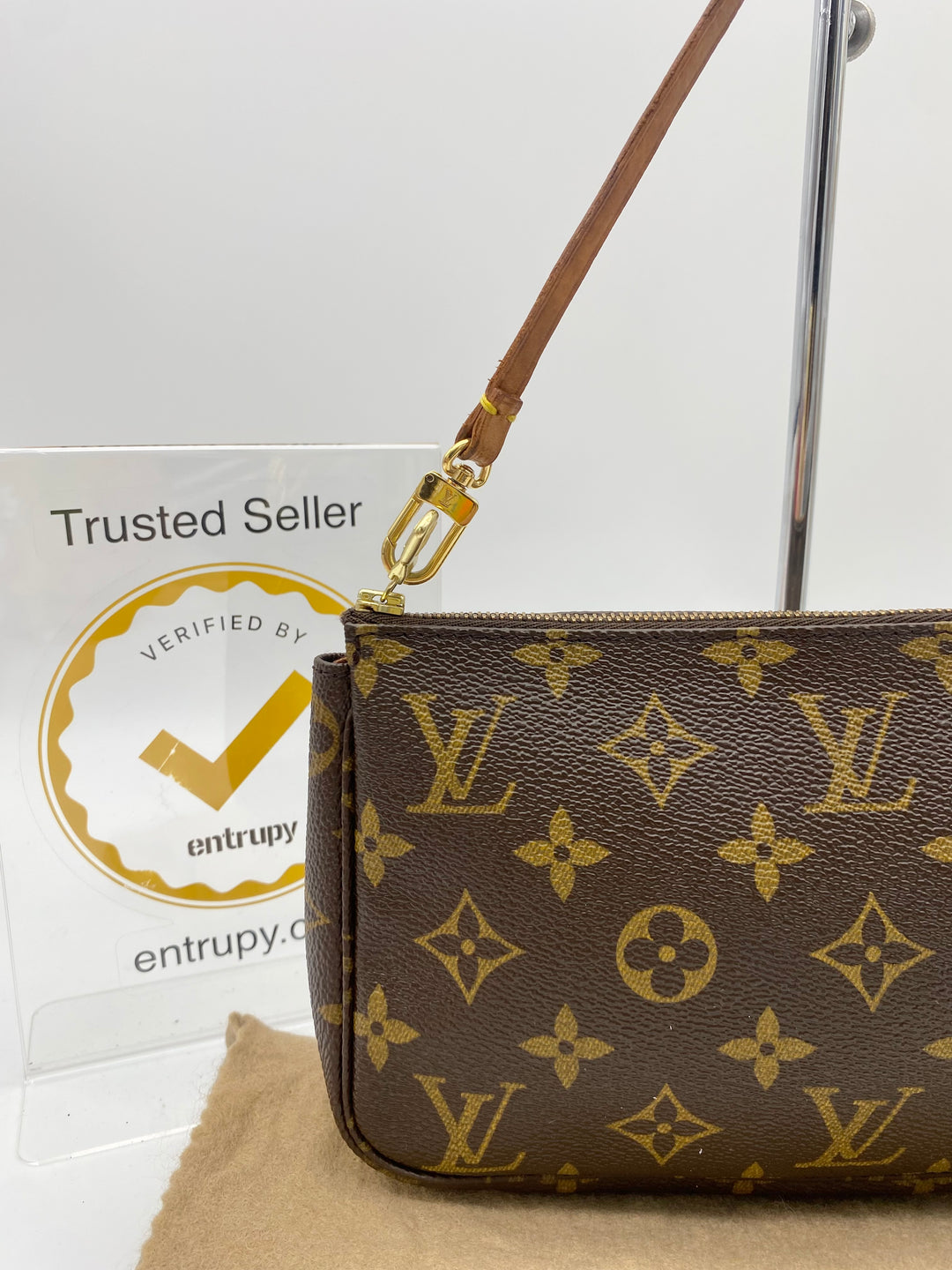 LOUIS VUITTON POCHETTE ACCESSOIRES MONOGRAM