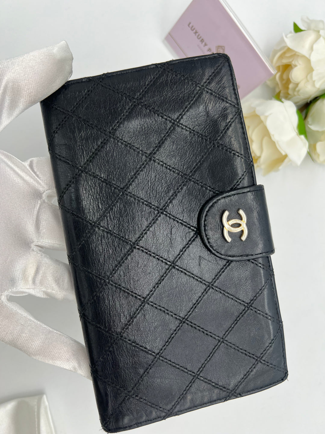 CHANEL VINTAGE WALLET