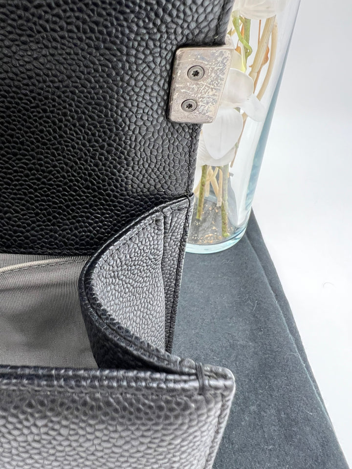 CHANEL CAVIAR OLD MEDIUM BOY