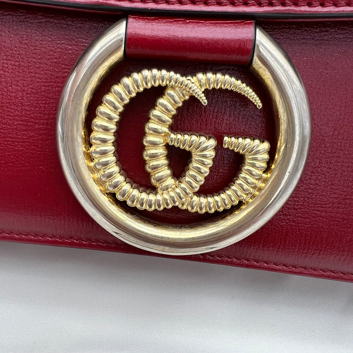 GUCCI TEXTURED CALFSKIN TORCHON GG RING CHERRY RED