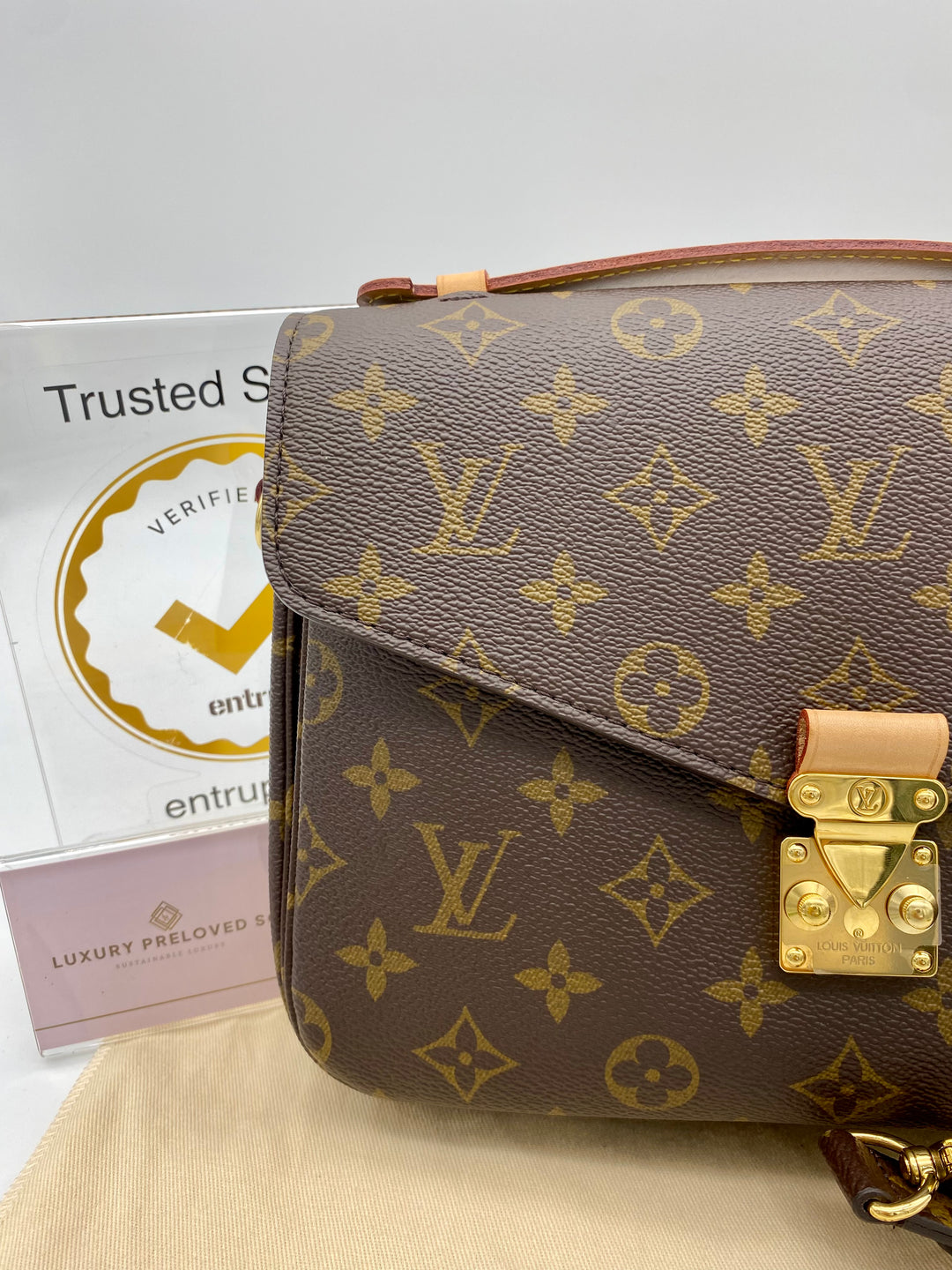 LOUIS VUITTON POCHETTE METIS MONOGRAM