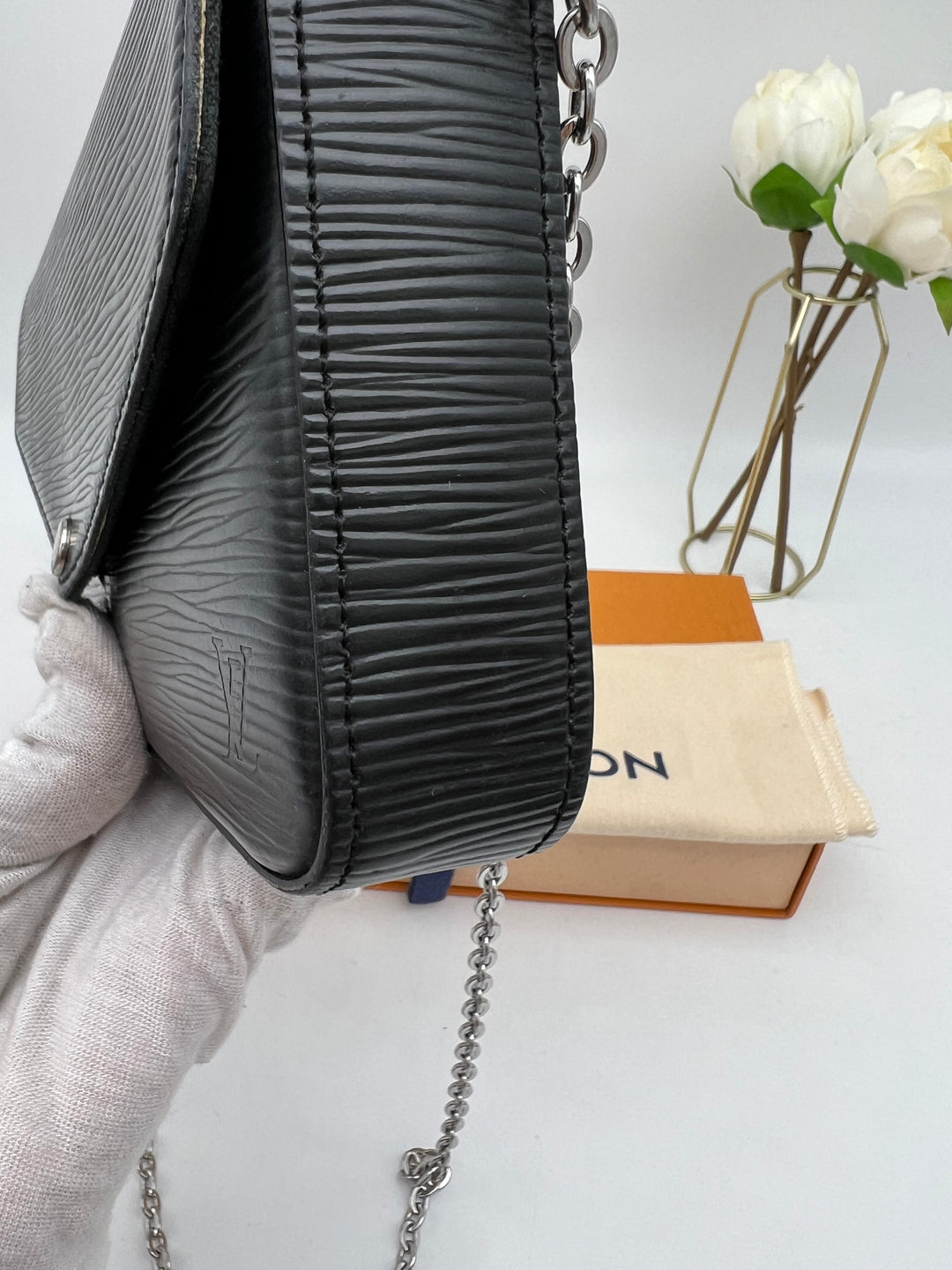 LOUIS VUITTON FELICIE EPI LEATHER
