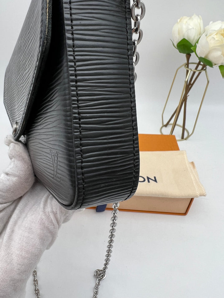 LOUIS VUITTON FELICIE EPI LEATHER