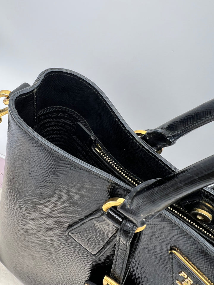PRADA SAFFIANO VERNICE 2 WAY BLACK