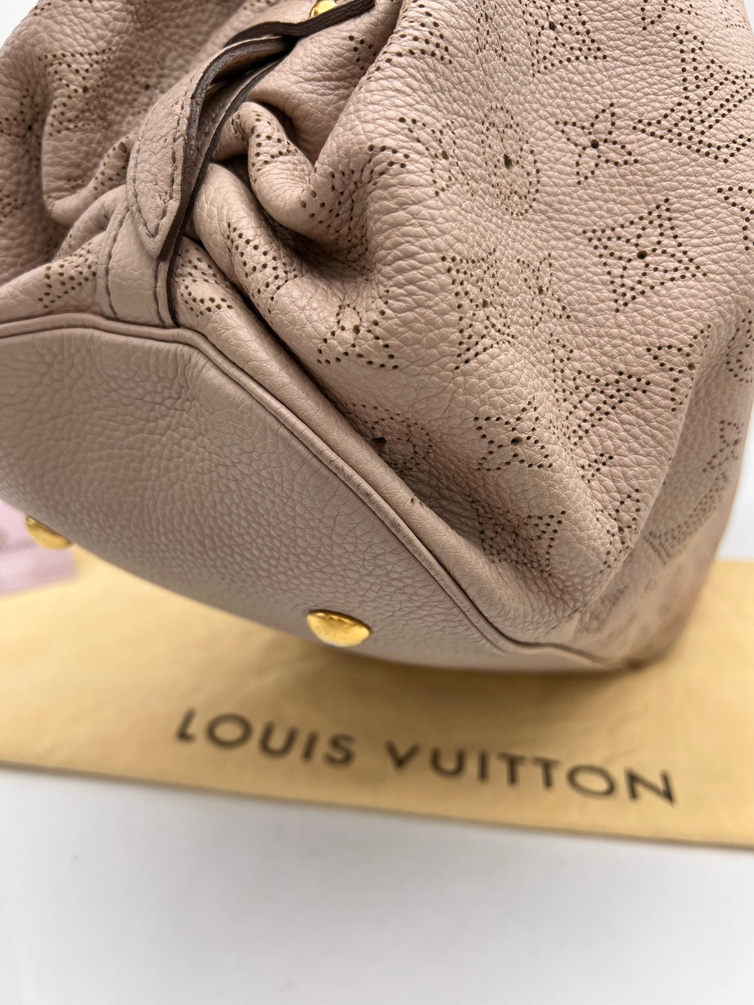 LOUIS VUITTON MAHINA L HOBO