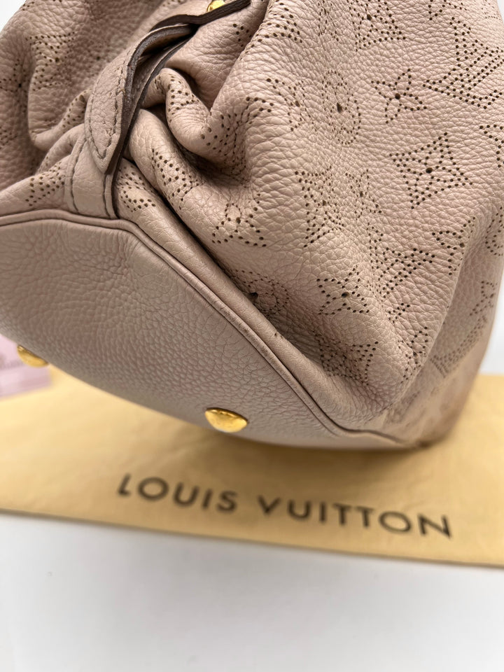 LOUIS VUITTON MAHINA L HOBO