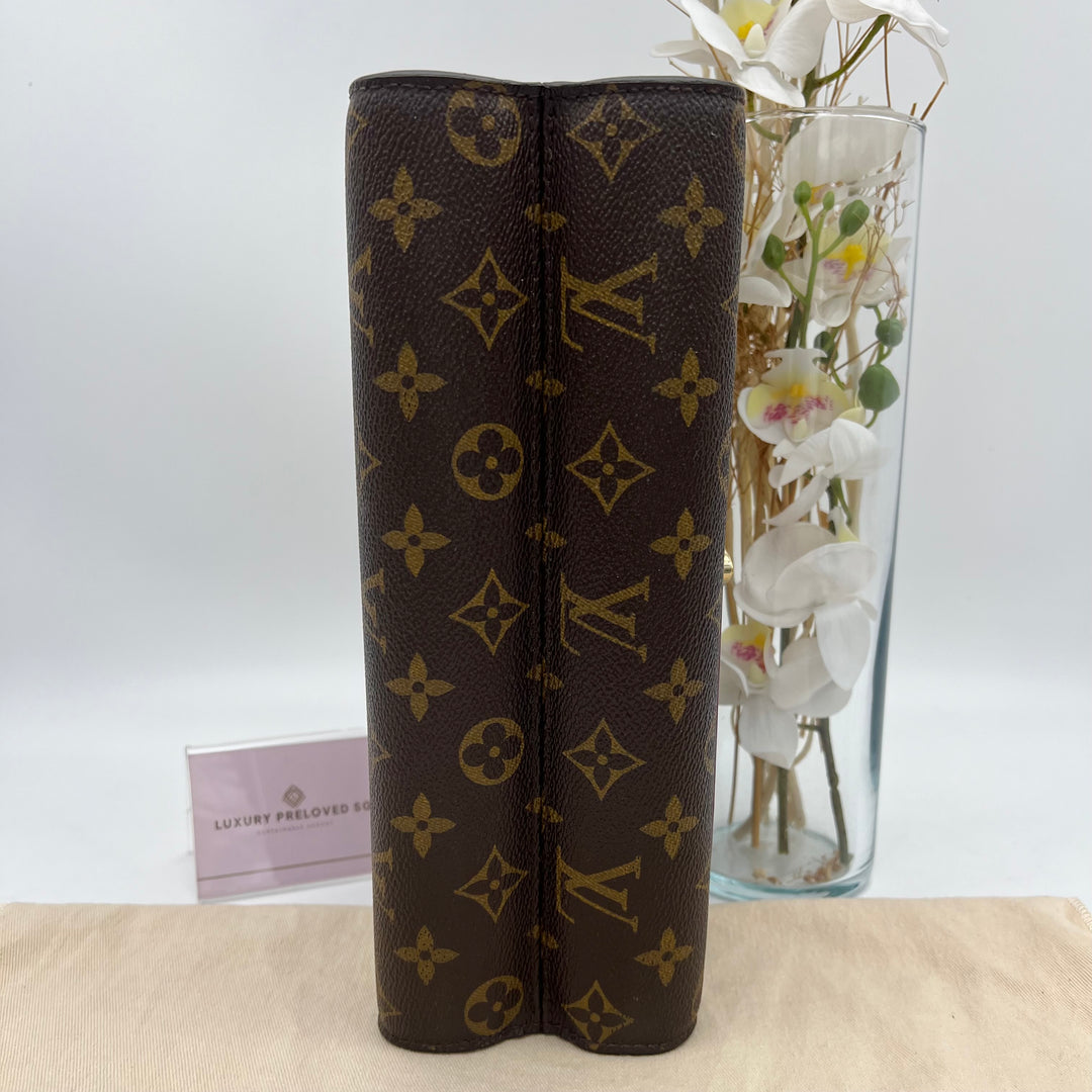 LOUIS VUITTON VICTOIRE RAISIN