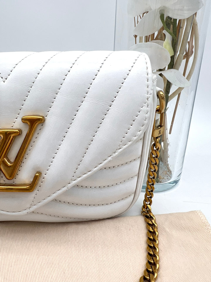 LOUIS VUITTON NEW WAVE MULTI POCHETTE