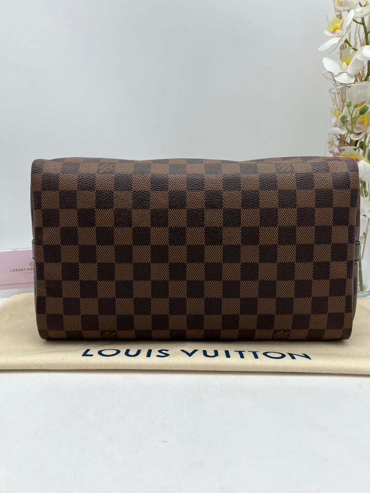 LOUIS VUITTON BANDOULIERE 30 DAMIER EBENE
