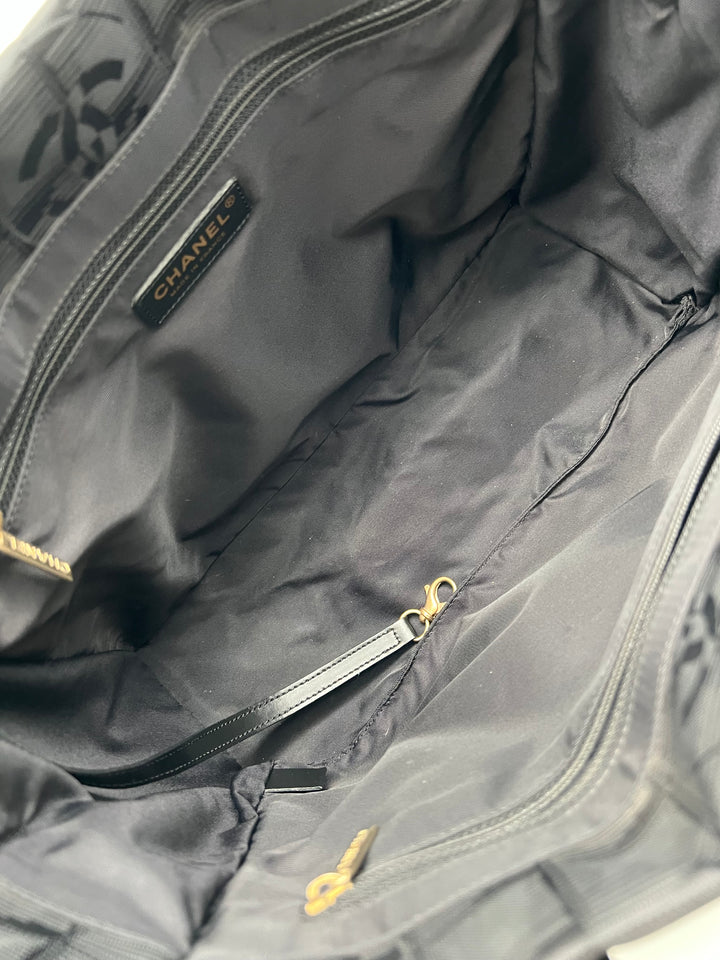 CHANEL TRAVELINE TOTE BAG