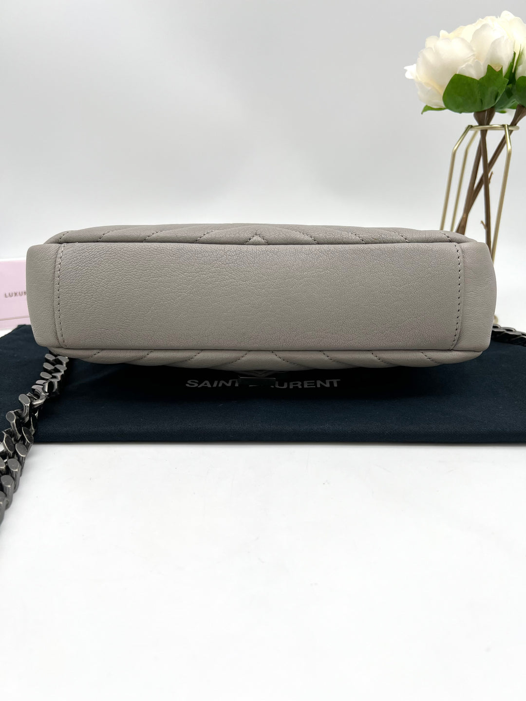 YVES SAINT LAURENT COLLEGE CHEVRON QUILTED BAG SHW MEDIUM