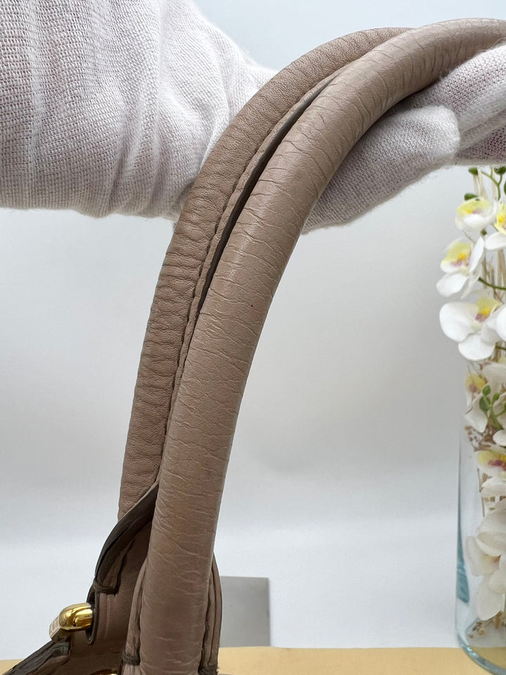LOUIS VUITTON MAHINA L HOBO