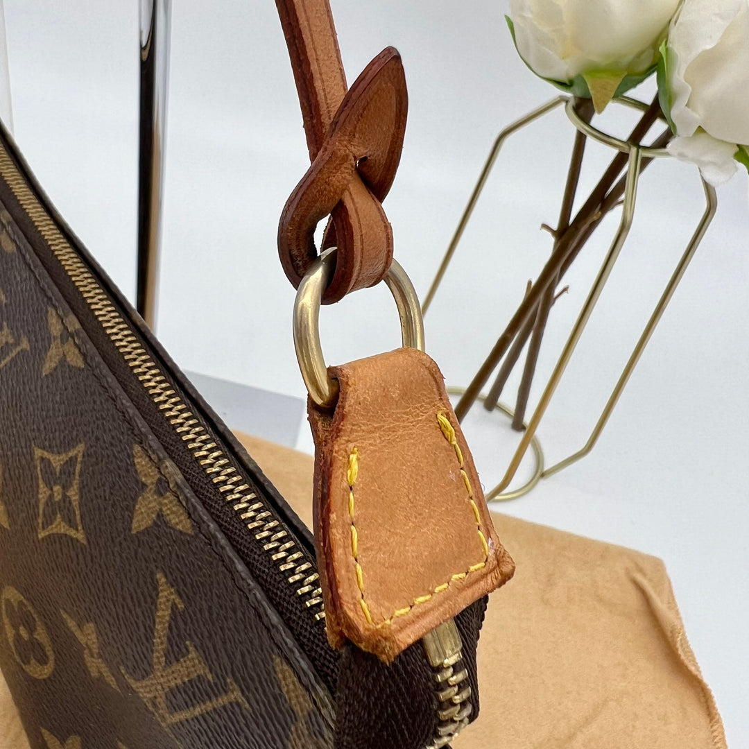 LOUIS VUITTON POCHETTE ACCESSOIRES MONOGRAM