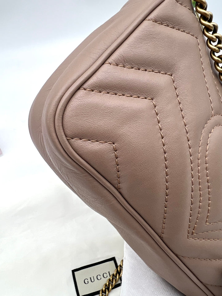 GUCCI GG MARMONT SUPER MINI METALASSE