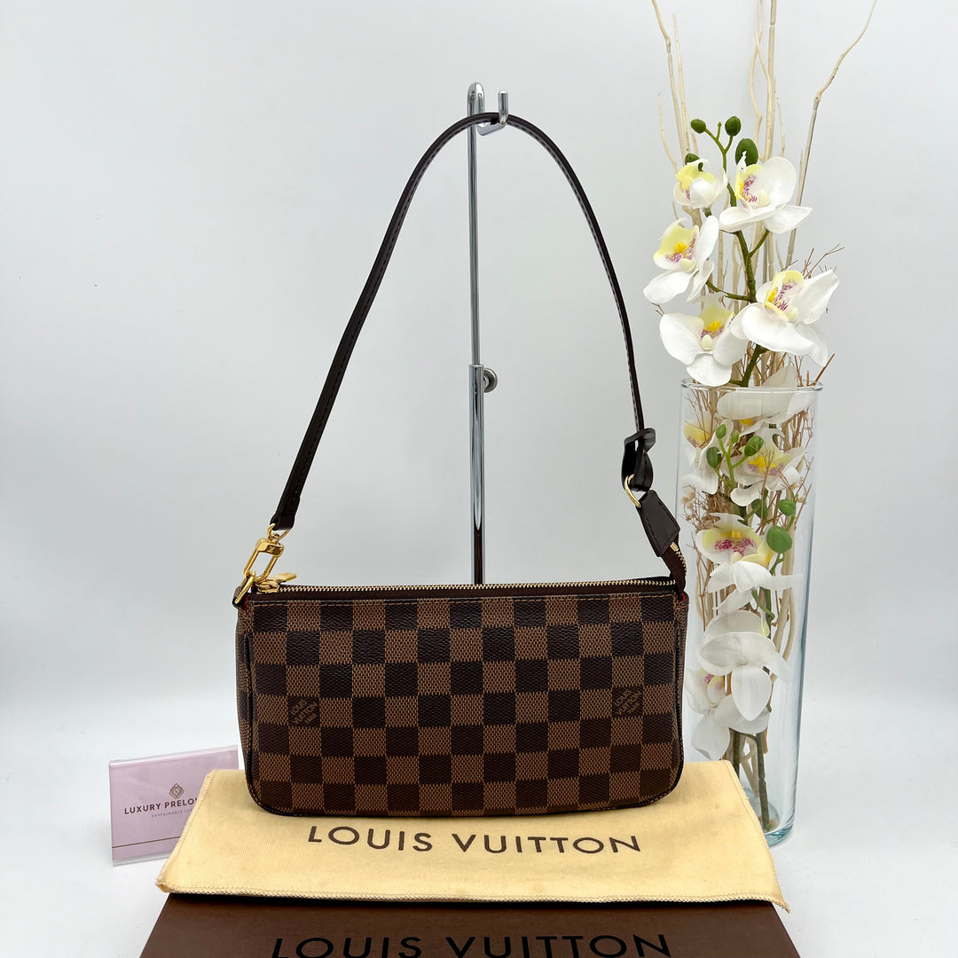 LOUIS VUITTON DAMIER EBENE POCHETTE ACCESSOIRES (new model)