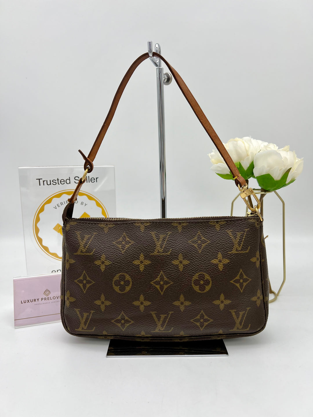 LOUIS VUITTON POCHETTE ACCESSOIRES MONOGRAM