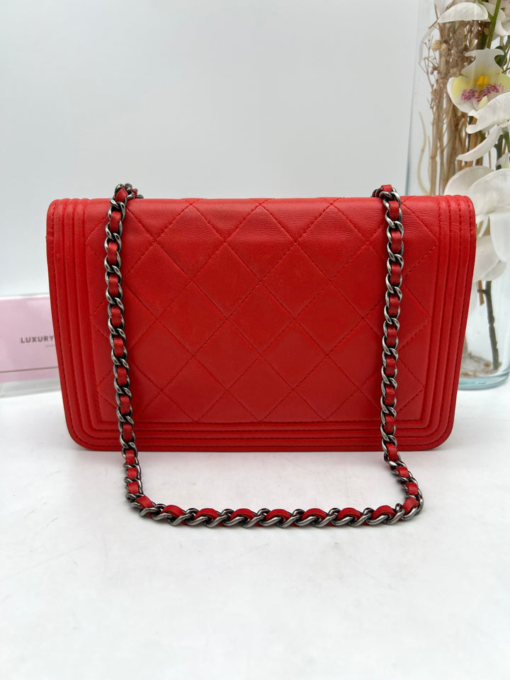 CHANEL BOY WALLET ON CHAIN LAMBSKIN