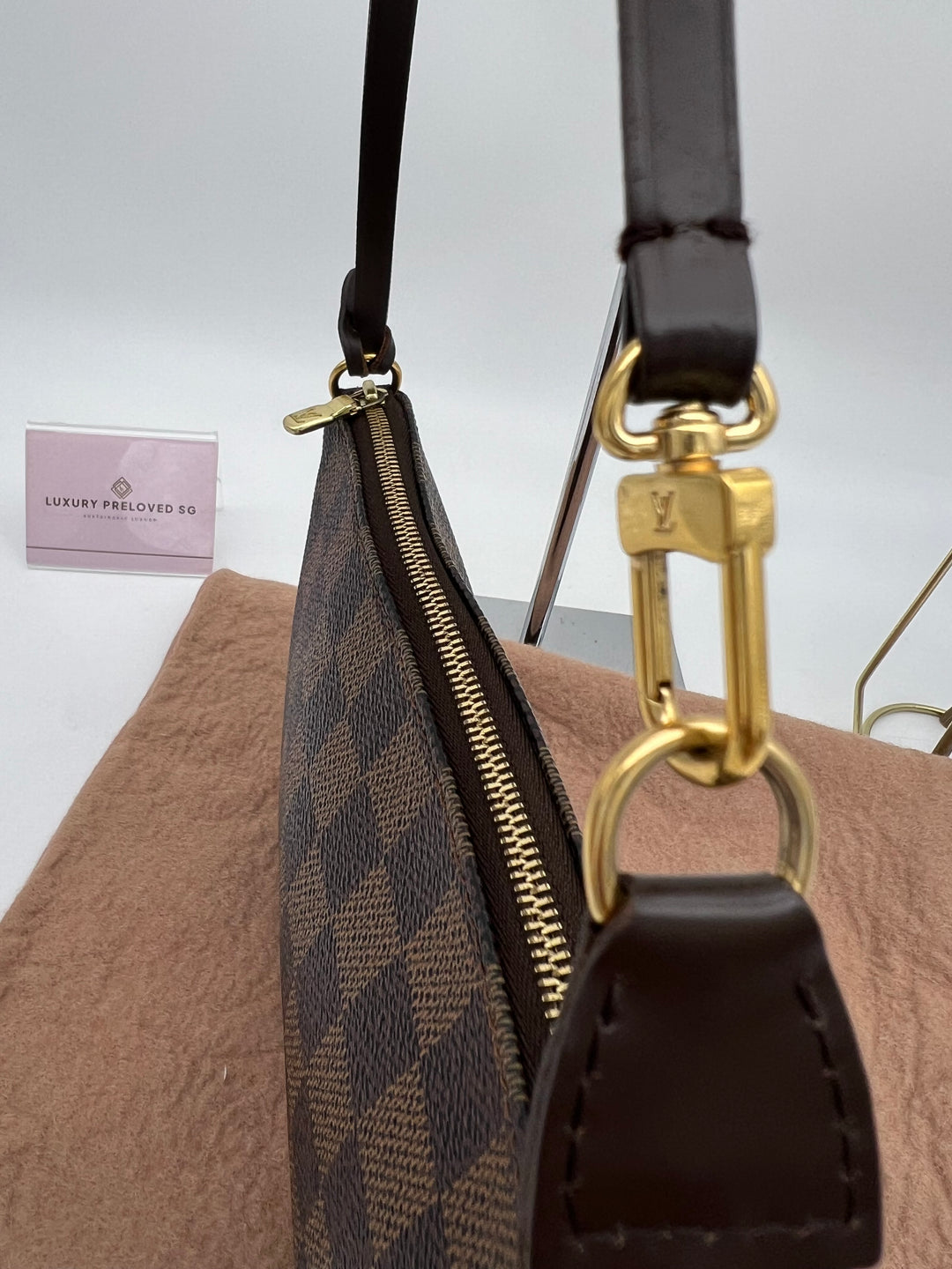 LOUIS VUITTON POCHETTE ACCESSORIES DAMIER