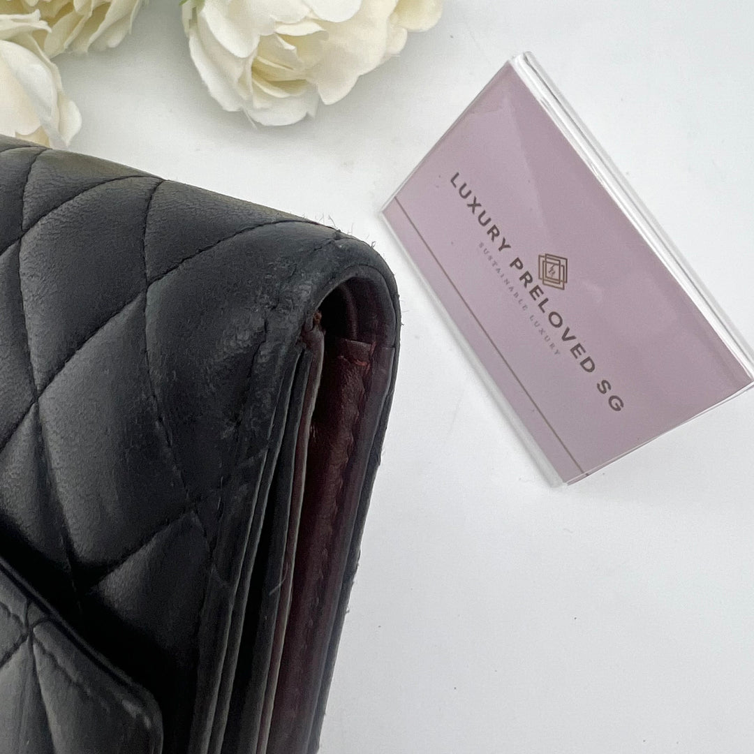 CHANEL VINTAGE LAMBSKIN QUILTED WALLET