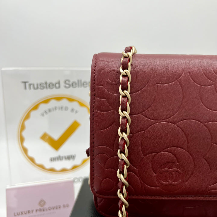 CHANEL RED CAMELIA ON CHAIN LAMBSKIN