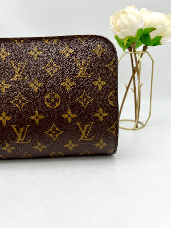 LOUIS VUITTON MONOGRAM ORSAY CLUTCH