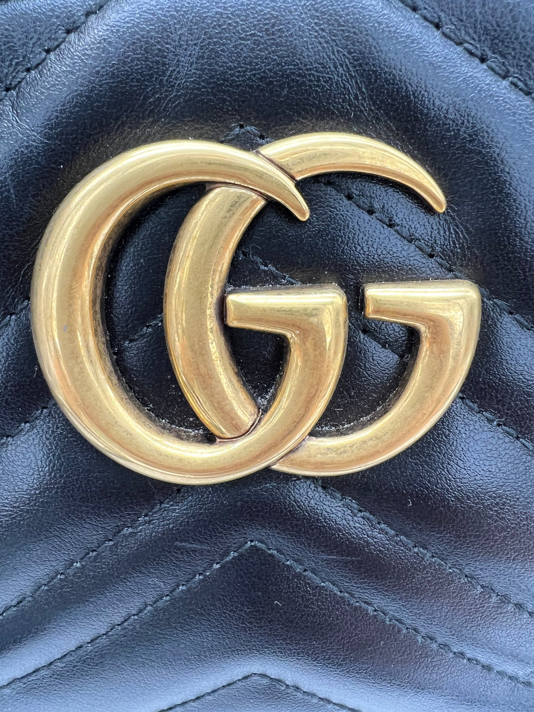 GUCCI MARMONT CAMERA QUILTED SMALL