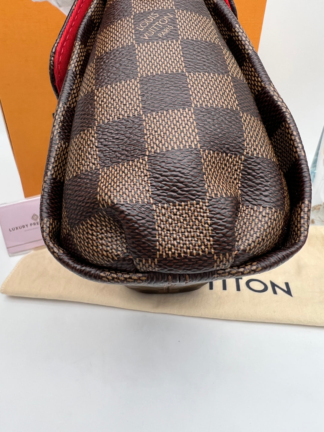 LOUIS VUITTON CROISETTE DAMIER
