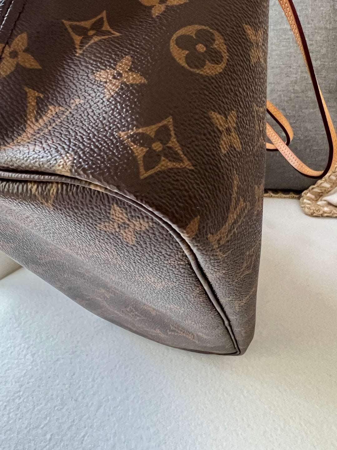 LOUIS VUITTON NEVERFULL MM MONOGR W/ POUCH ( RFID )