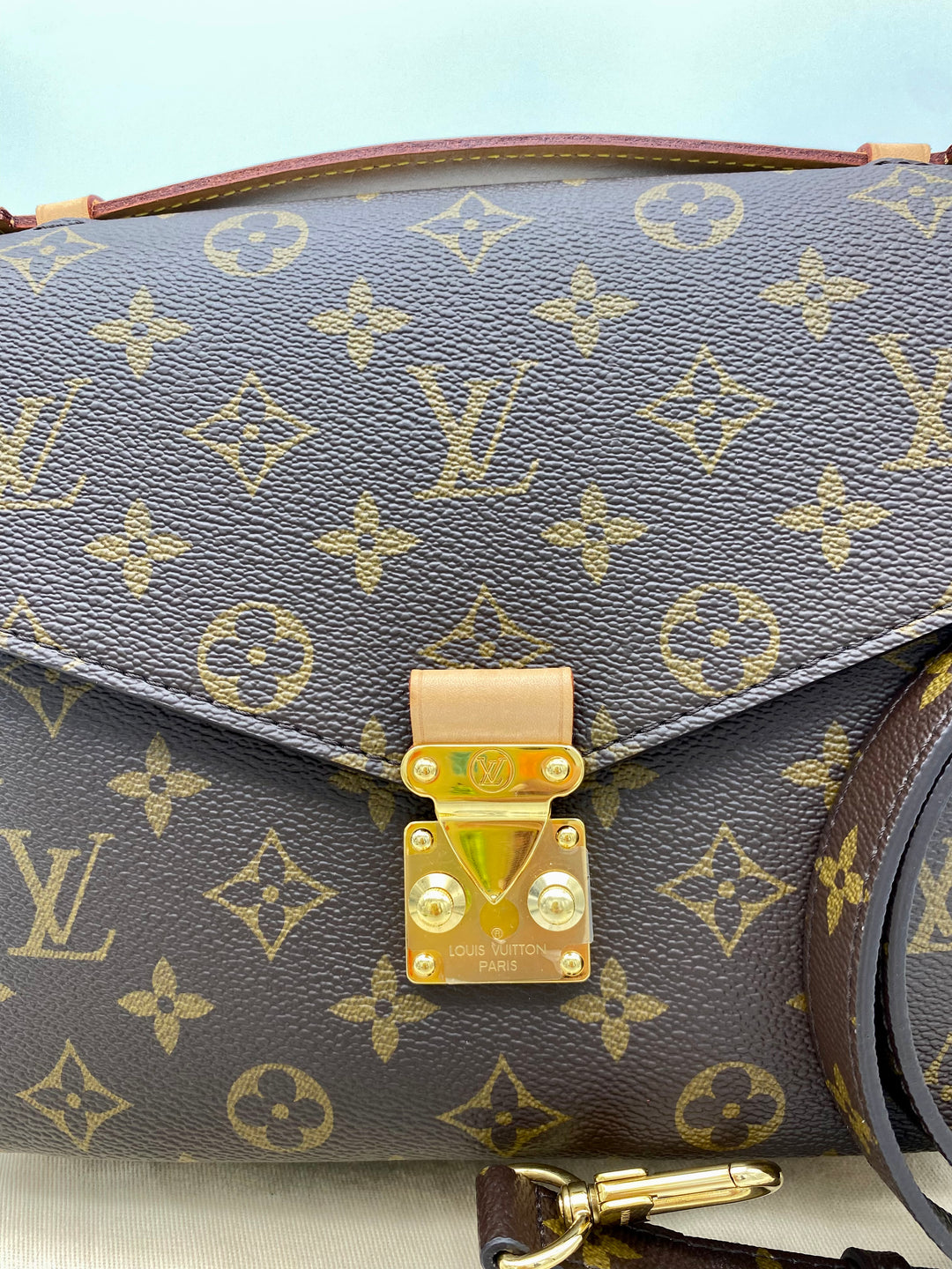 LOUIS VUITTON POCHETTE METIS MONOGRAM